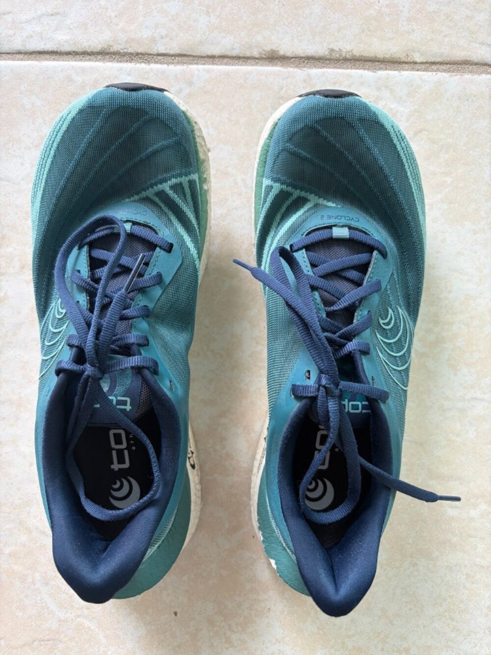 Topo Cyclone 2 Running Shoes, Ocean/Mint, Women’s Size 8.5
